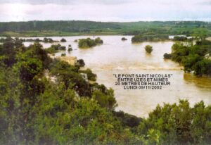 Le Pont St-Nicolas en 2002 (Gard)