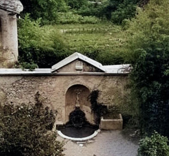 Fontaine de la Maison Dadre